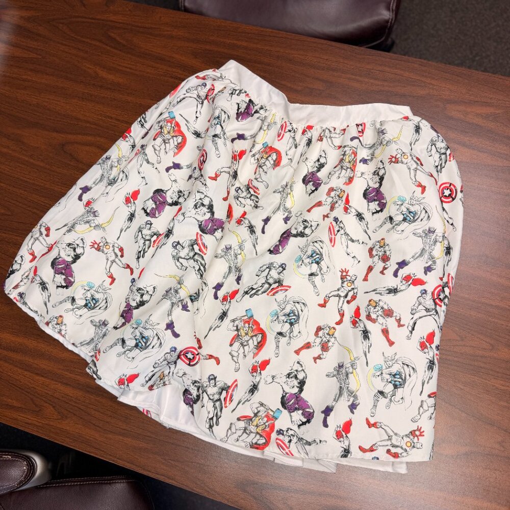 Her Universe Marvel Avengers Retro Style Skirt 2X - Picture 5 of 6